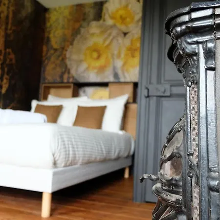 Chateau D'aigneville Bed & Breakfast *