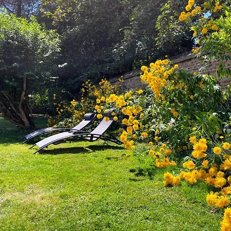 Bed & Breakfast Chateau D'aigneville *
