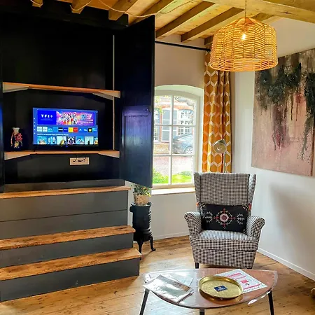 Chateau D'aigneville Bed & Breakfast