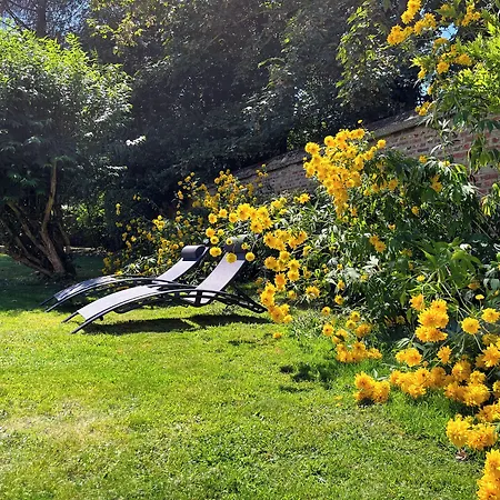 Bed & Breakfast Chateau D'aigneville 3*