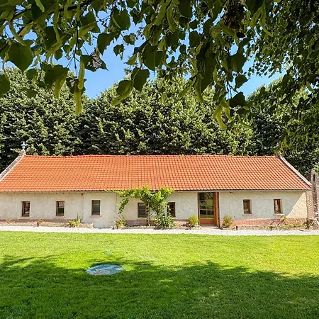 Chateau D'aigneville לינה וארוחת בוקר 3*