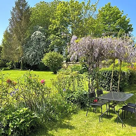 Chateau D'aigneville 3*