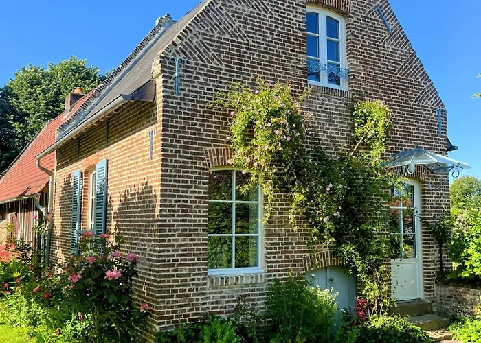 Chateau D'aigneville 3*