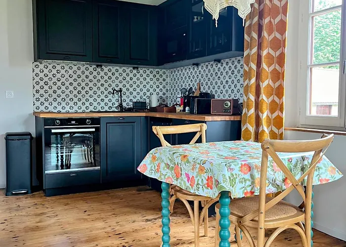 Chateau D'aigneville 3* Aigneville