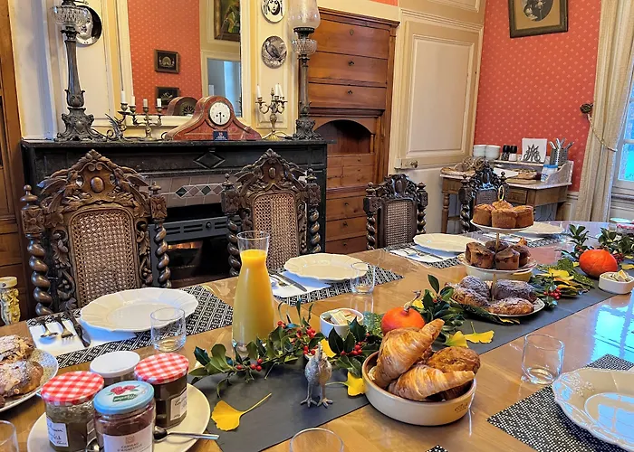 Chateau D'aigneville Bed & Breakfast Aigneville